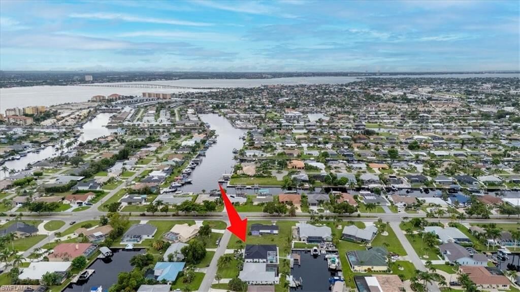 Property Photo: 3728 SE 18th Ave FL 33904