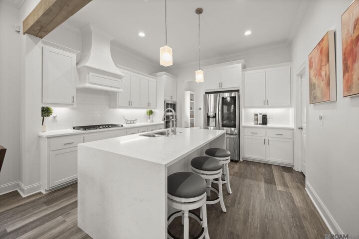 Property Photo: 13925 Appleby Way LA 70817