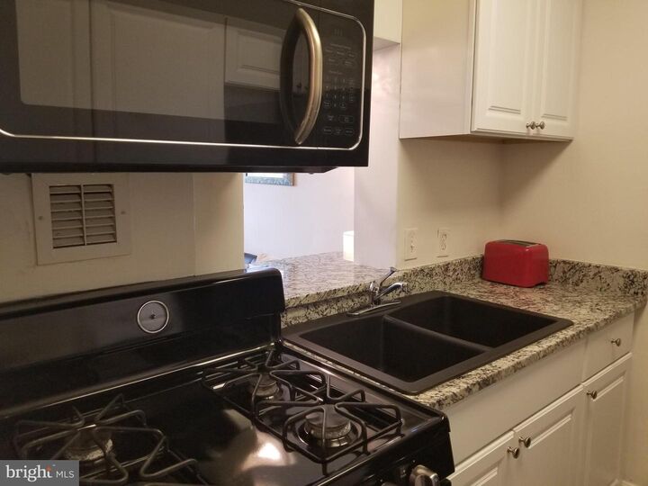Property Photo: 1121 Arlington Boulevard 328 VA 22209
