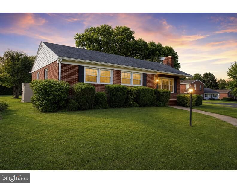 Property Photo:  1010 Nottingham Street  VA 22701 