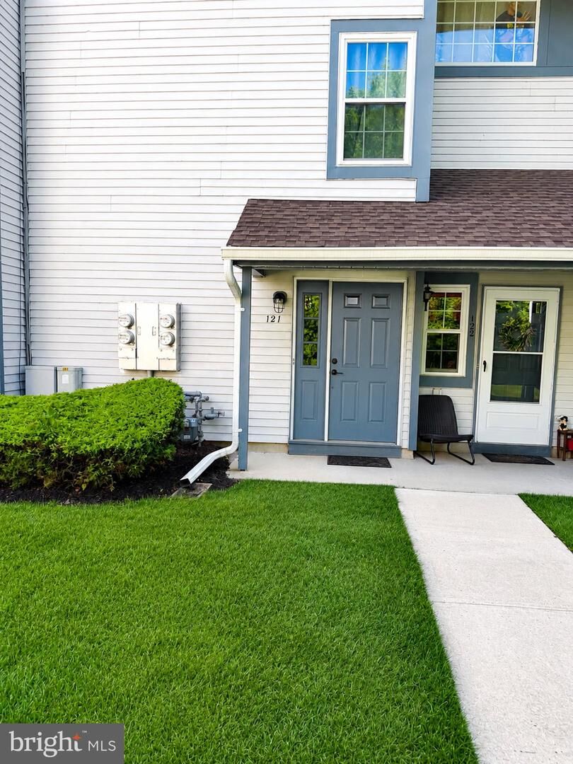 Property Photo:  121 Andover Place  NJ 08691 