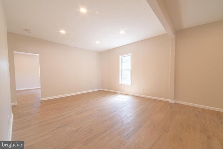 Property Photo:  730 E Montrose Street Unit 2  NJ 08360 