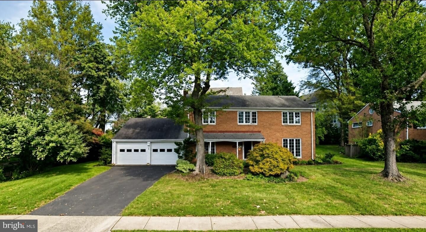 Property Photo:  1805 Great Falls Street  VA 22101 