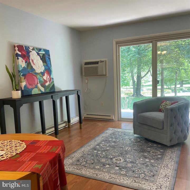 Property Photo: 3322 Chiswick Court #61-1F MD 20906