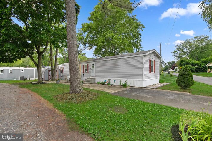Property Photo: 16338 W Grandview Street DE 19958