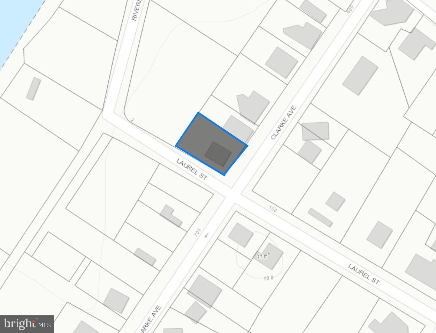 Property Photo:  618 Clarke Avenue  MD 21851 