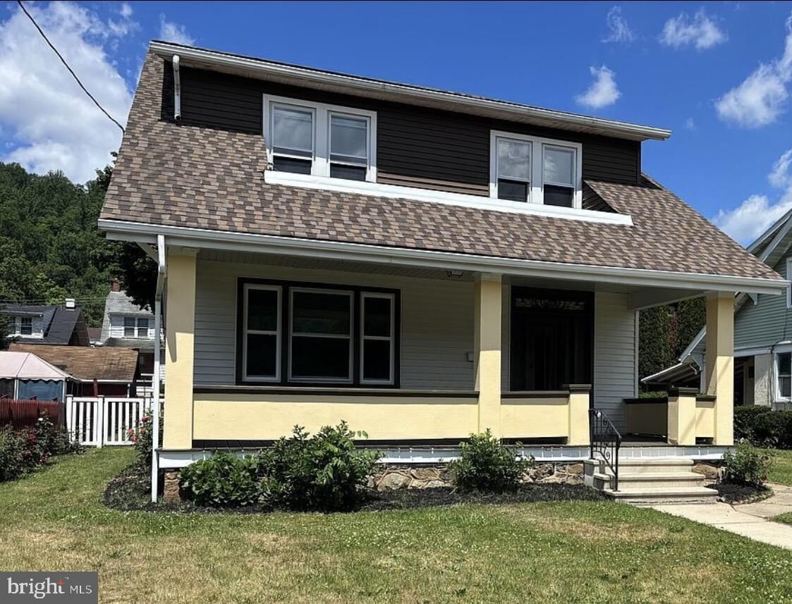 Property Photo: 4 Myrtle Avenue PA 19606