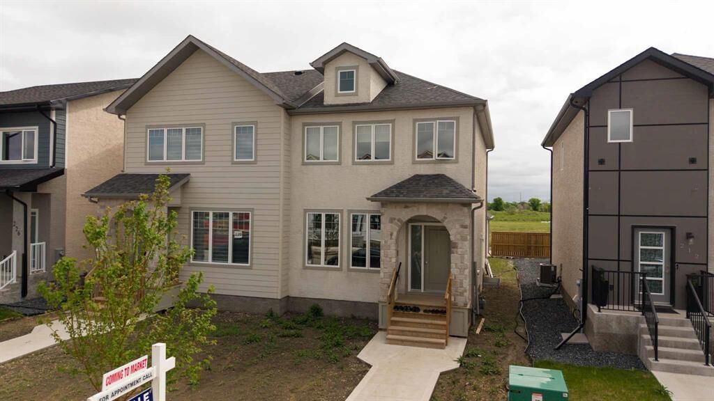 Property Photo: 216 Inez Crossing MB R3Y 2L1