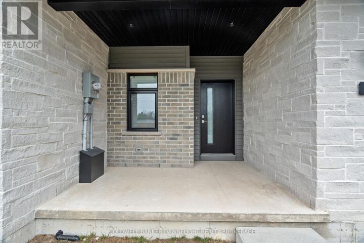Property Photo:  592 Albert Street  ON N0M 1S1 