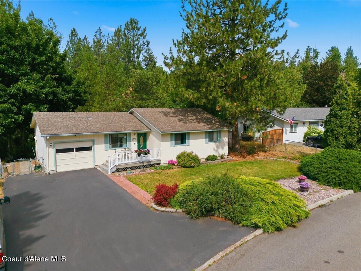 Property Photo: 1935 E Sundance Dr ID 83854