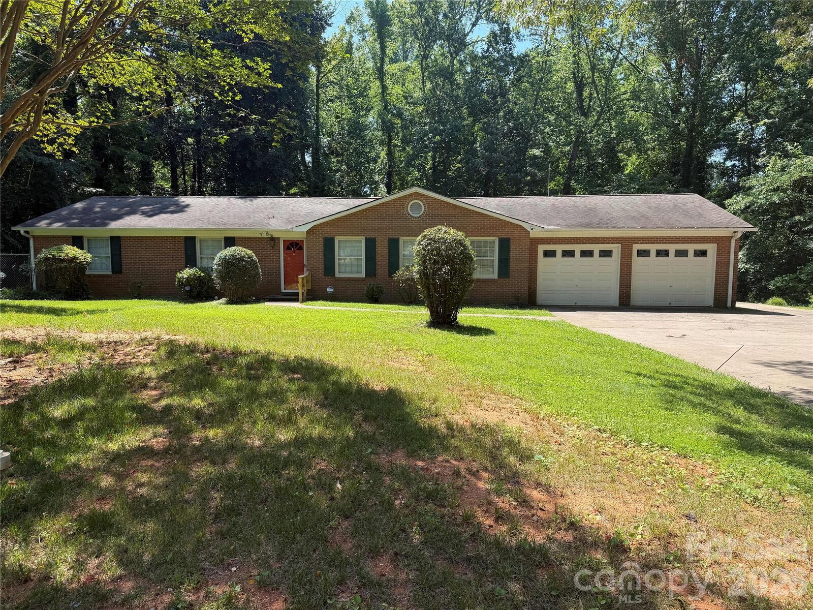 Property Photo:  236 Heritage Place  NC 28115 