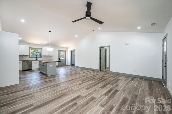 Property Photo: 2033 Bailey Drive NC 28601