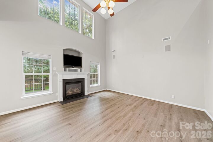 Property Photo:  412 Amersham Lane  NC 28173 