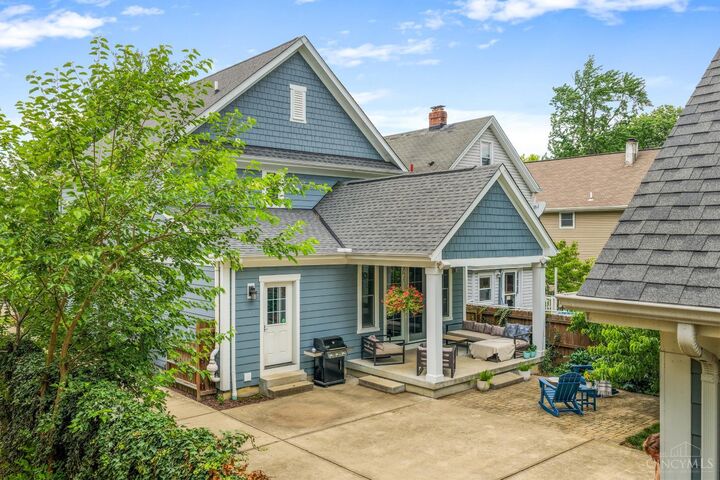 Property Photo: 3732 Drake Avenue OH 45209