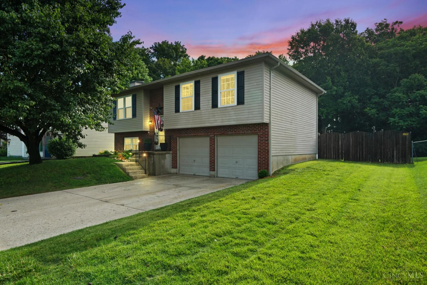 Property Photo:  117 Deerview Court  OH 45030 