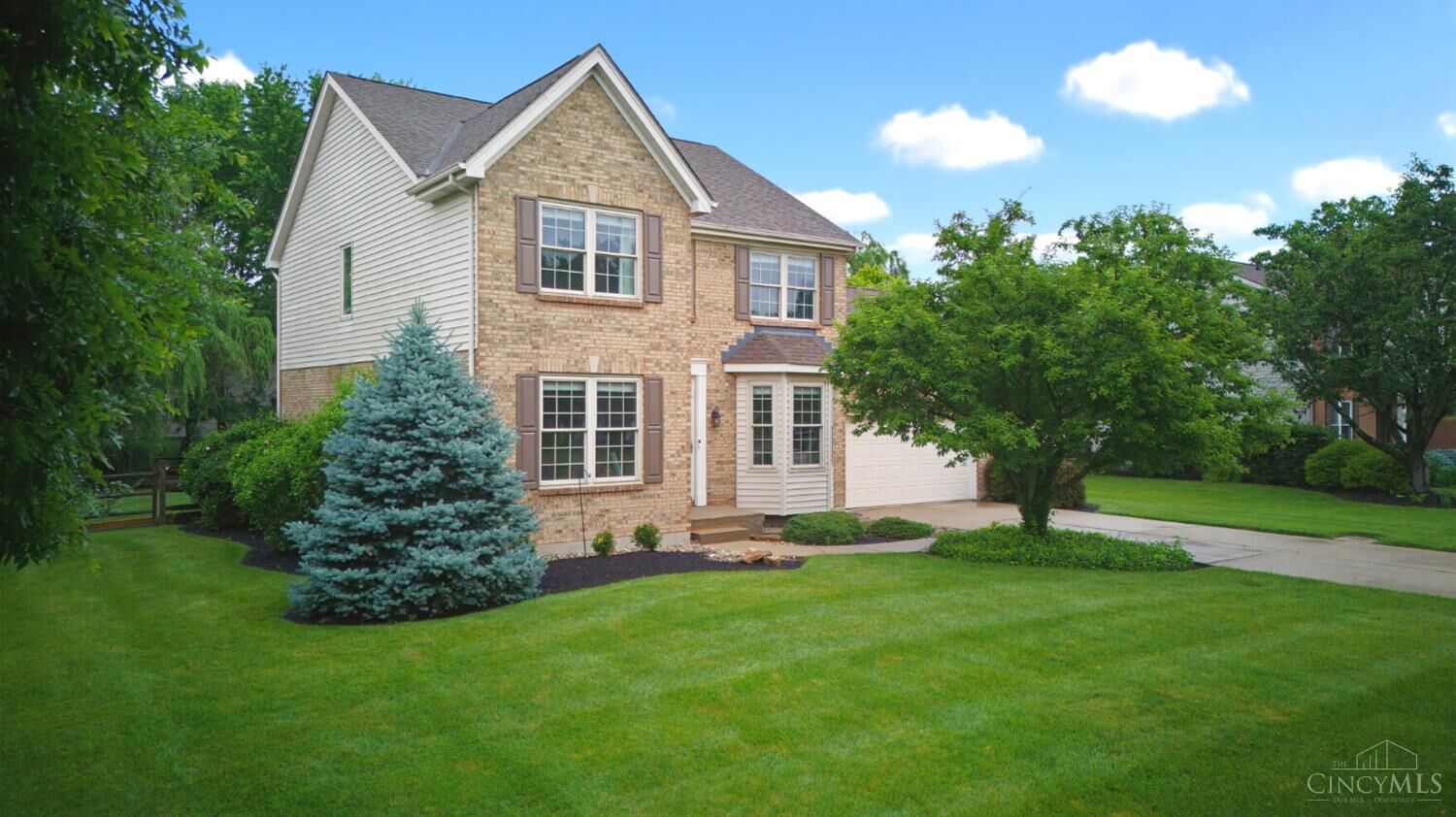 Property Photo: 5826 Grazing Court OH 45040