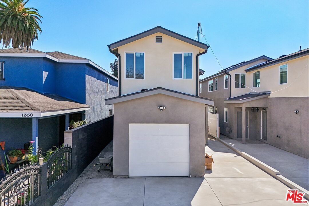 Property Photo: 1356 E 108th St CA 90059
