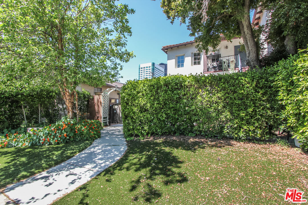 Property Photo: 223 N Cordova St CA 91505