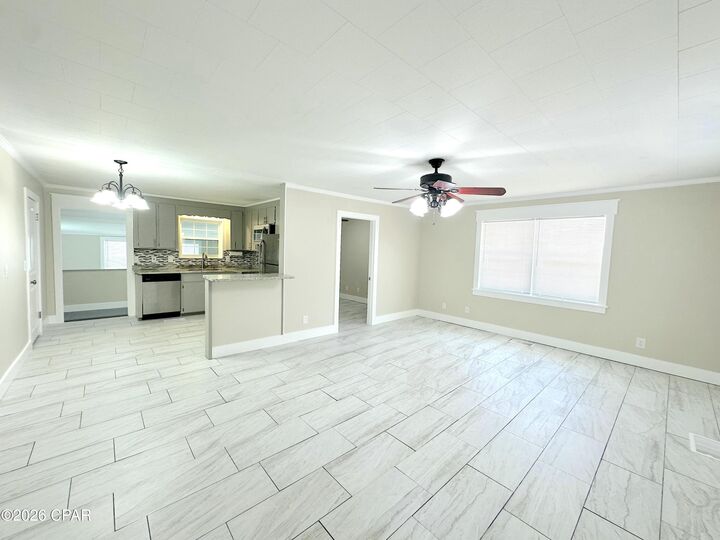 Property Photo: 16808 Junipero Avenue FL 32413