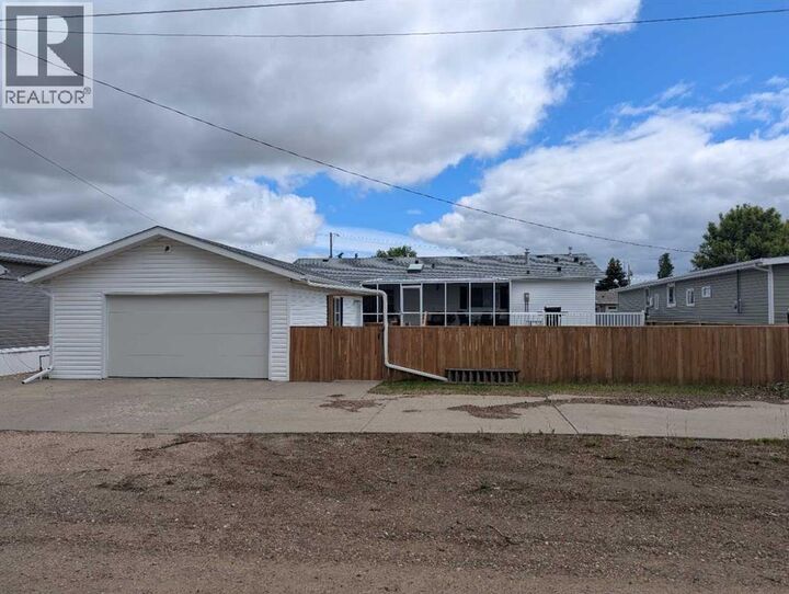 Property Photo:  4926 59 Street  AB T0B 2L0 