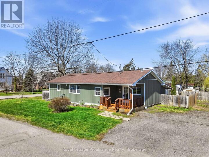 Property Photo:  163 Baldwin Street  ON K0K 1H0 