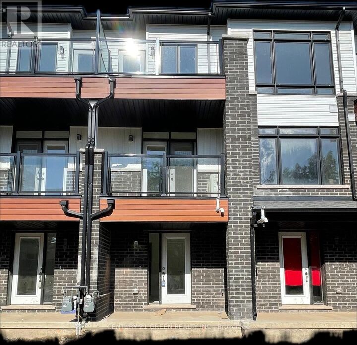 Property Photo:  6 Sidney Rose Common  ON L2T 0B3 