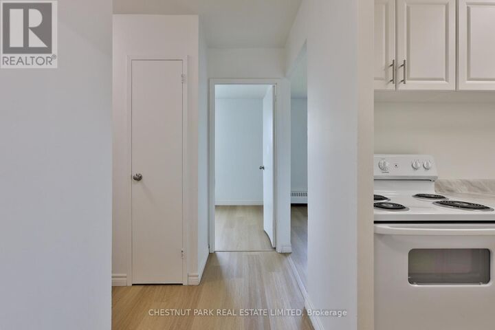 Property Photo:  888 Glen Street 507  ON L1J 5Z4 