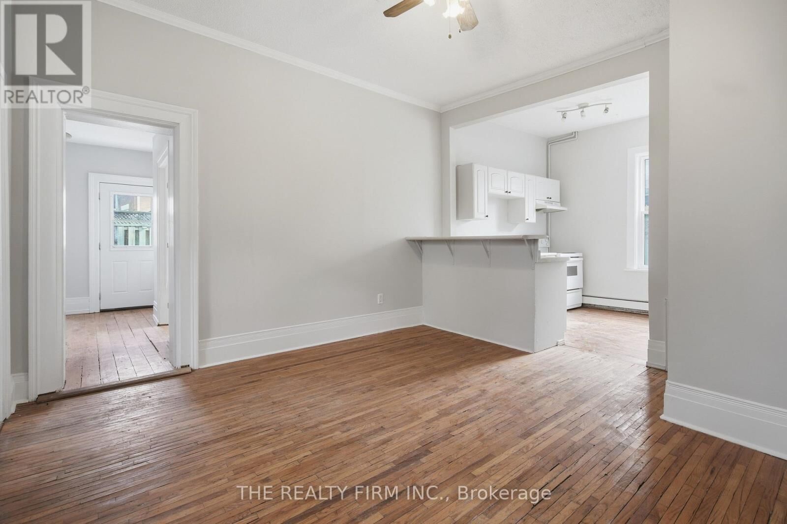 Property Photo:  22 Victor Street 2  ON N6C 1B7 