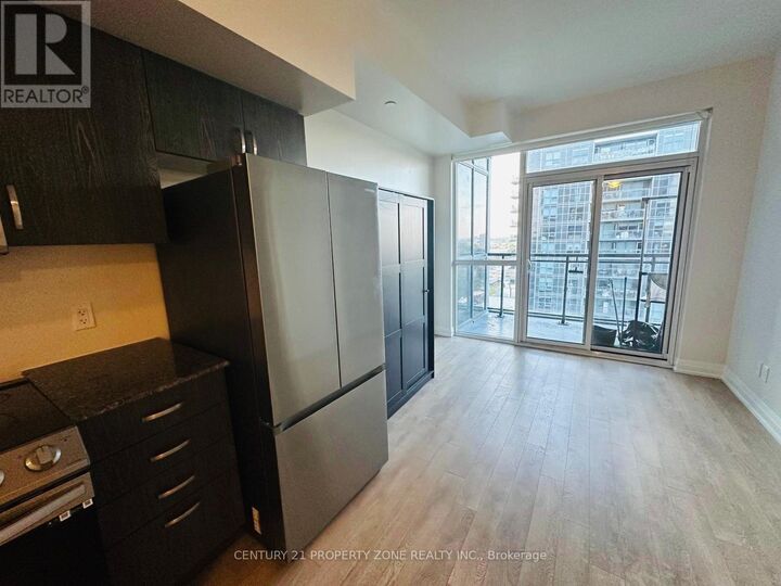 Property Photo:  10 Meadowglen Place 1003  ON M1G 0A8 