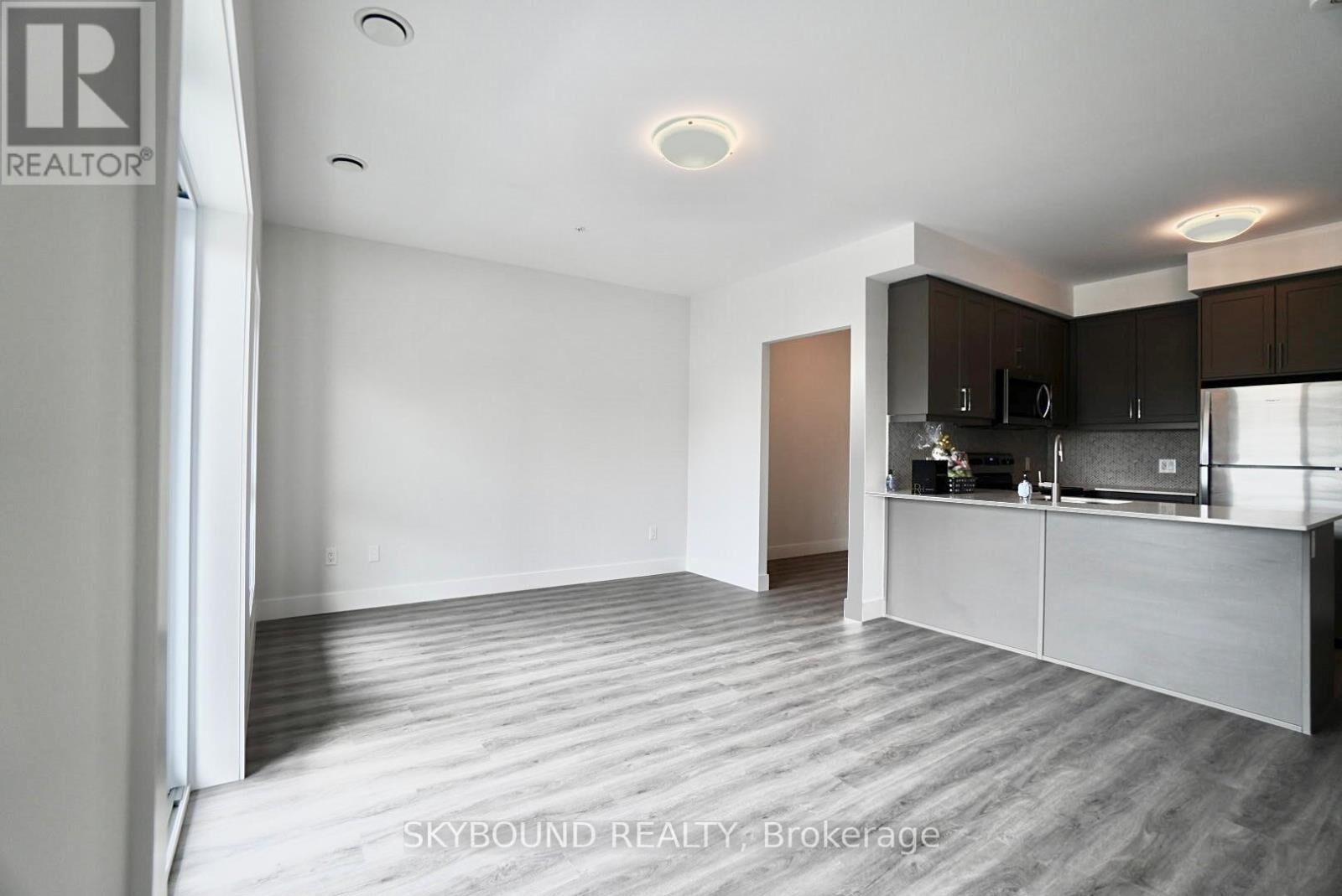 Property Photo: 1000 Lackner Place 0411 ON N2A 0L9