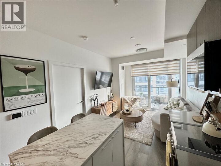 15 Wellington Street South 1114 — photo 1