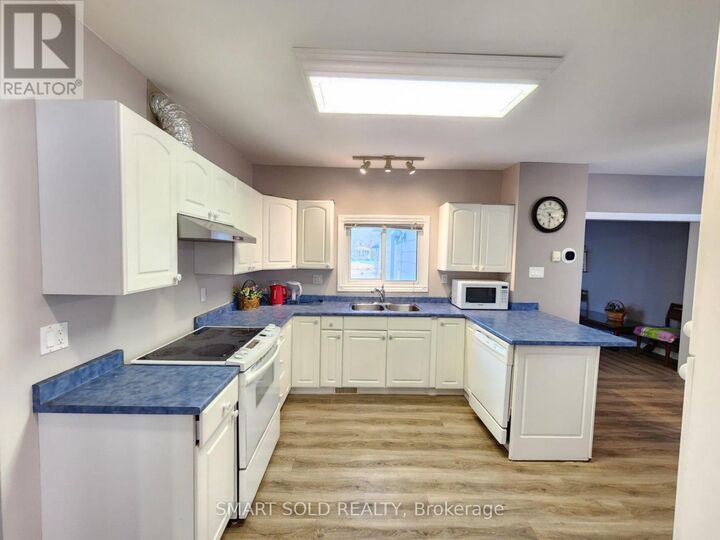 Property Photo:  75 Lake Avenue  ON L0K 1B0 