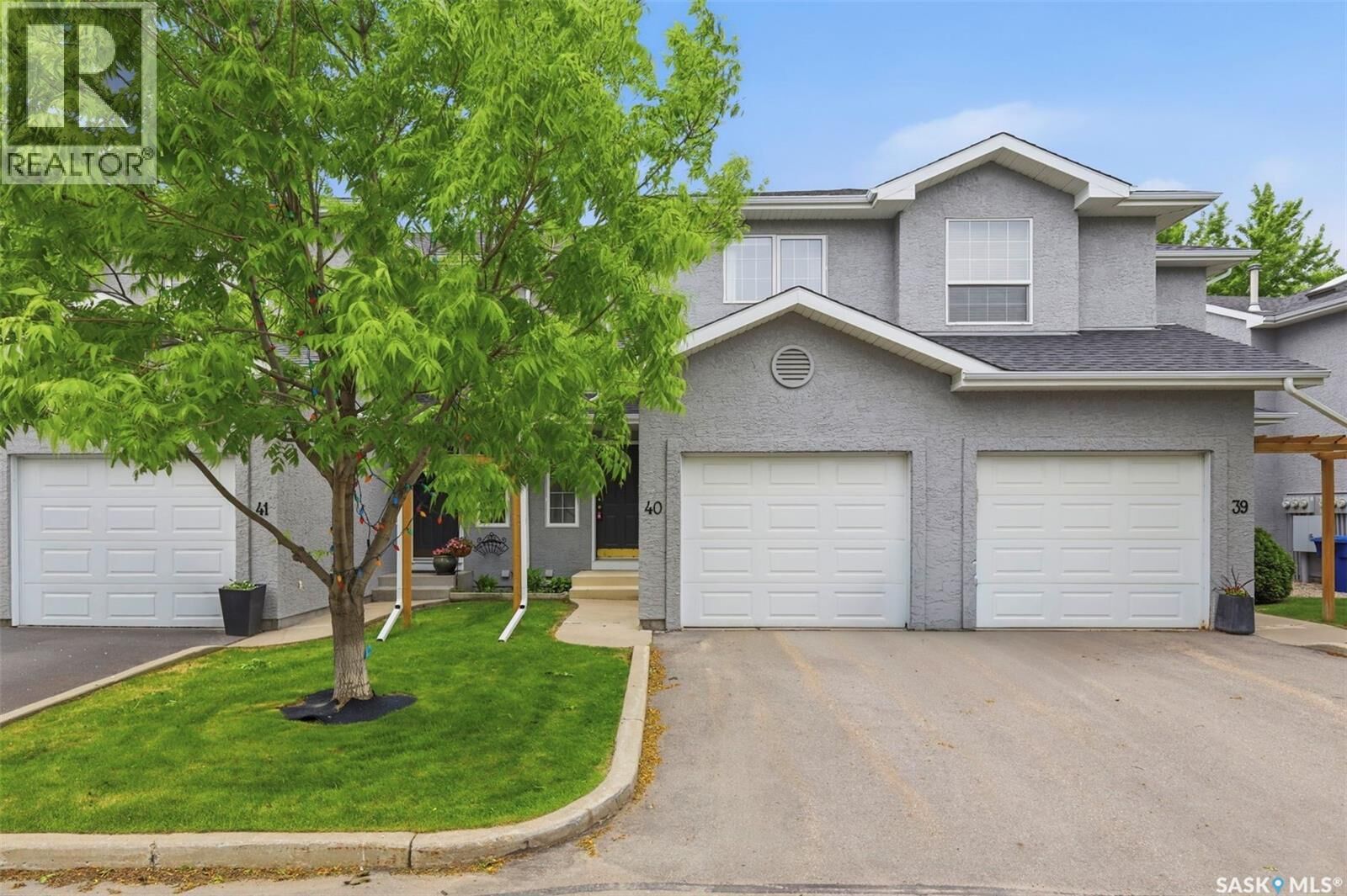 Property Photo: 40 425 Bayfield Crescent SK S7V 1E6
