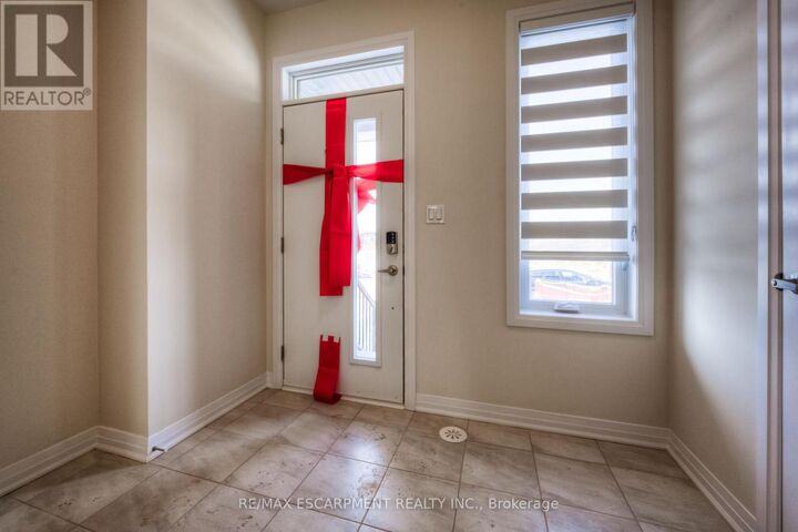 Property Photo:  104 Settlers Road East  ON L6H 7W5 