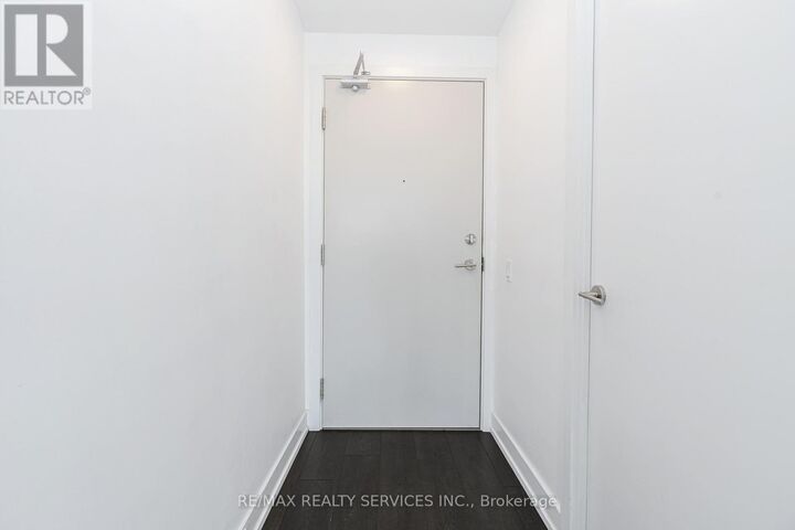 Property Photo:  225 Veterans Drive 909  ON L7A 5L7 
