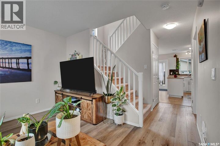 Property Photo:  Saskatoon 122 Blakeney Crescent  SK S7L 7N4 