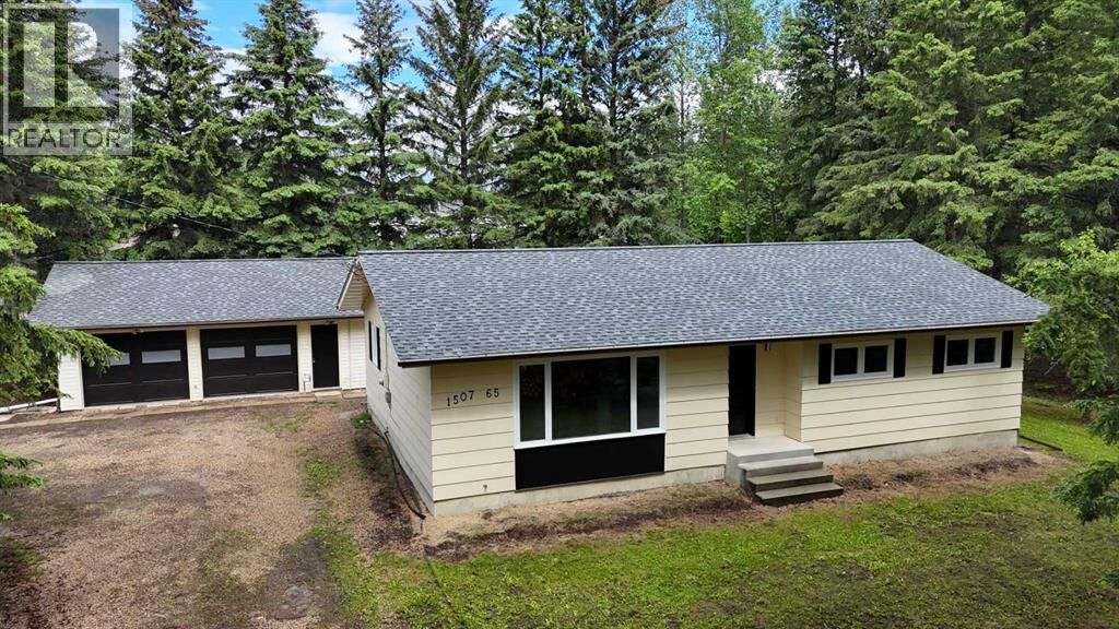 Property Photo: 1507 65 Street AB T7E 1S3
