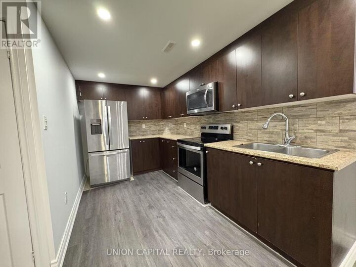 Property Photo:  21 Natanya Boulevard Bsmt  ON L4P 3R6 