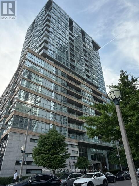 Property Photo:  10 Capreol Court 1702  ON M5V 4B3 