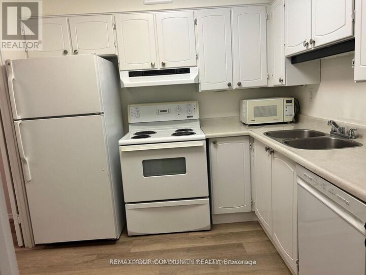 Property Photo: 380 King Street 1004 ON N6B 3L6