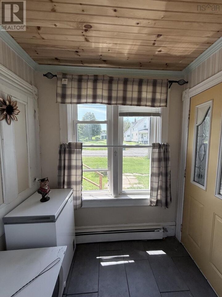 Property Photo:  Park Street 1780  NS B0K 2A0 