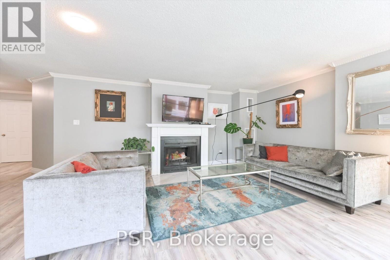 Property Photo:  280 Simcoe Street 1402  ON M5T 2Y5 