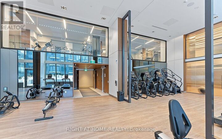 Property Photo:  8 Olympic Garden Drive 2304  ON M2M 0B9 