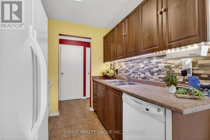 Property Photo:  75 Huxley Street 401  ON N6J 4W7 