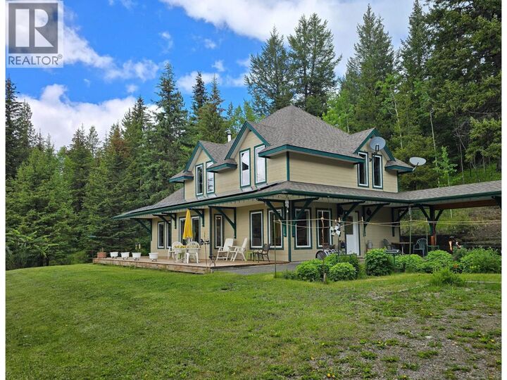 Property Photo: 2842 Pioneer Crescent BC V0K 2G0