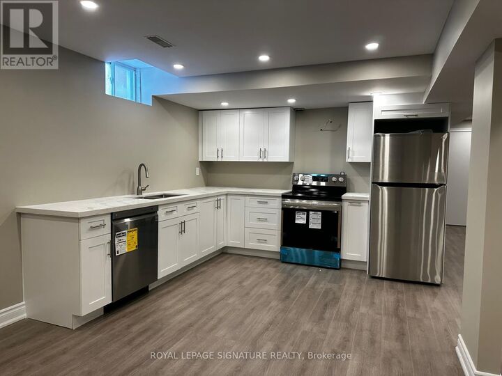 Property Photo:  181 Glenforest Drive  ON L4J 8K4 