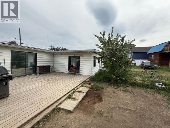 Property Photo: 1417 Fir Avenue BC V1K 1L1