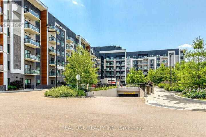 Property Photo:  128 Grovewood Common 533  ON L6H 0X3 