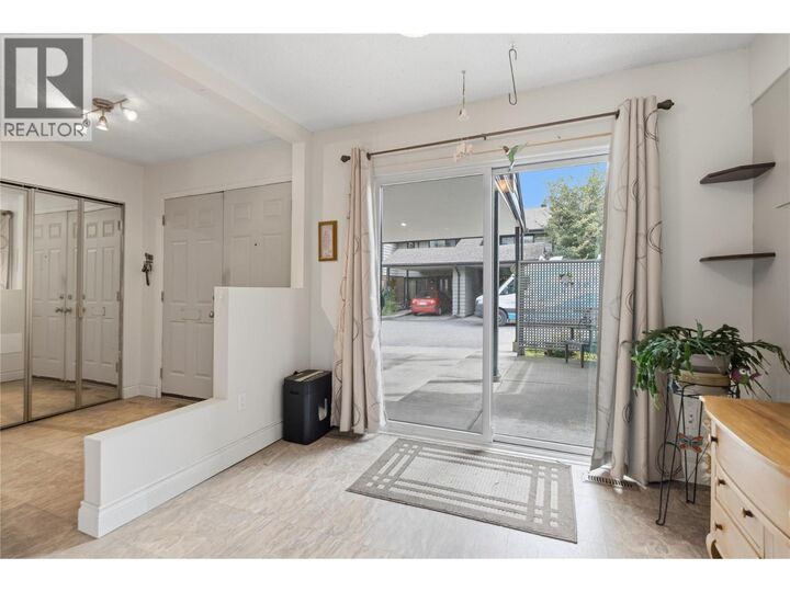 Property Photo: 1050 Springfield Road 115 BC V1Y 8J7