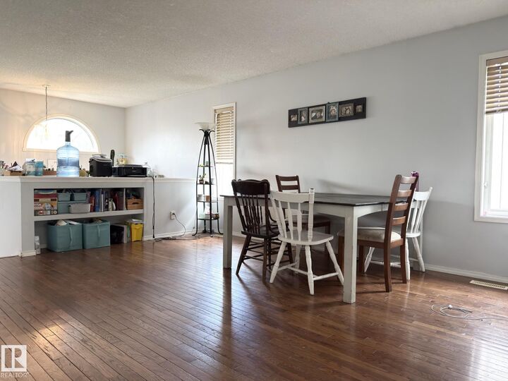 Property Photo: 72 Aspenglen Place AB T7X 3J9